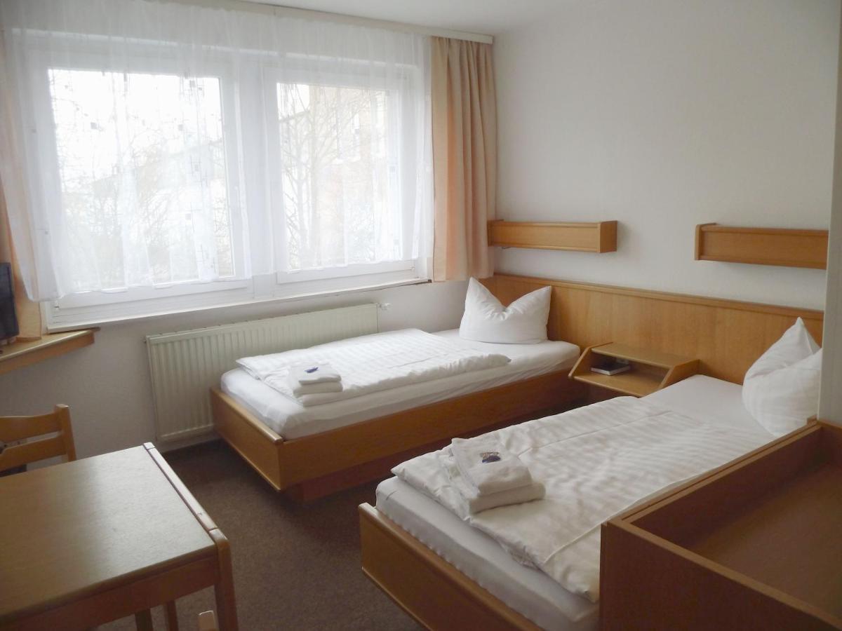 Hotel Sturm Tangermünde エクステリア 写真